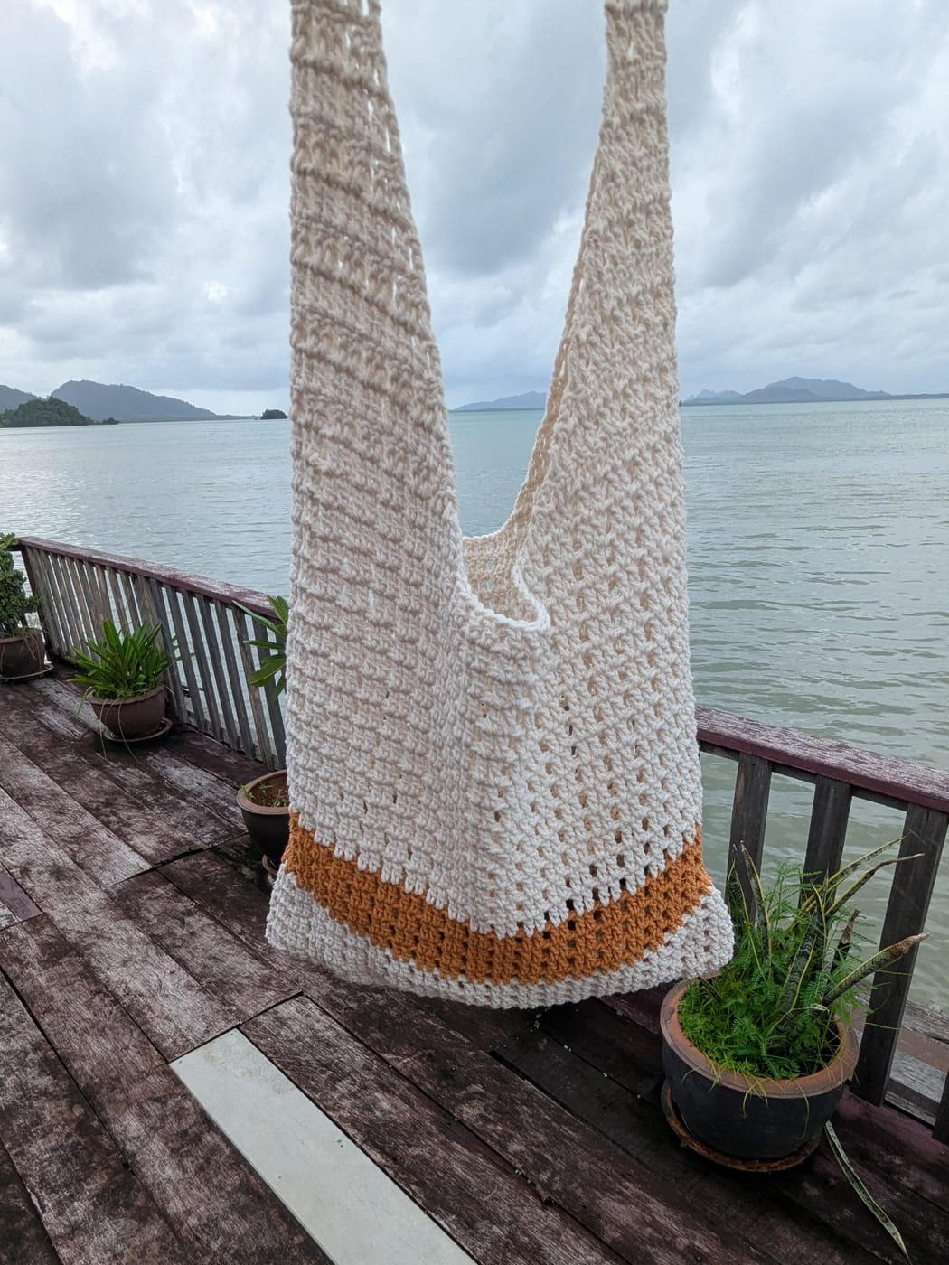 The Long Beach, Open-Net Beach Sling, Caramel Stripe