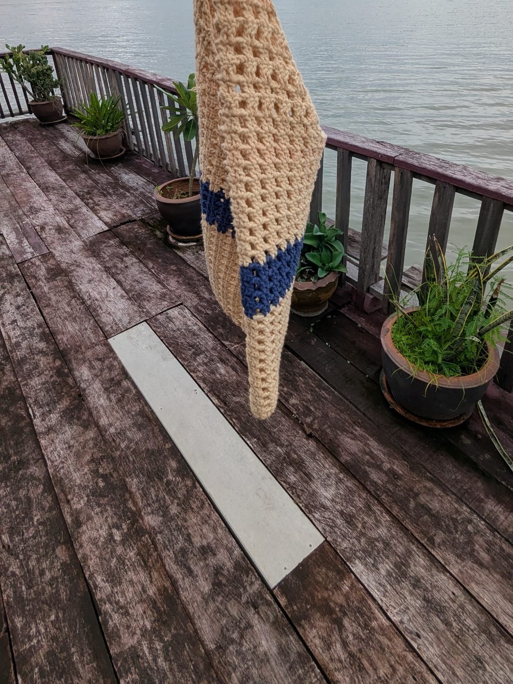 The Long Beach, Open-Net Beach Sling, Navy Stripe